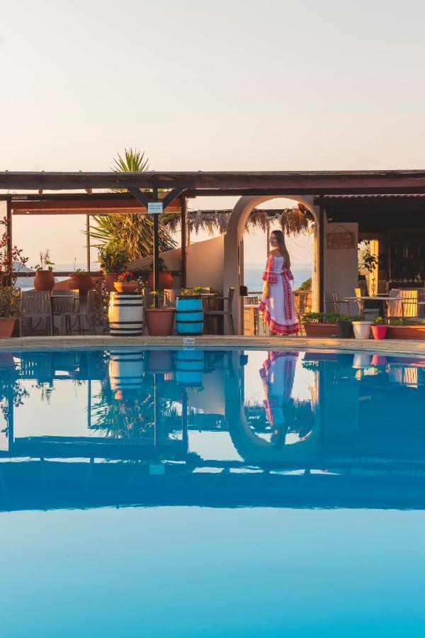 Chrissida Hotel Nea Kydonia Exteriör bild